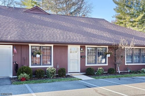 32 Tamaron Dr, Waldwick, NJ, 07463 | Card Image