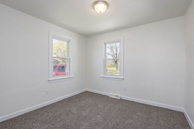 34 E Milton Ave, House other with 2 bedrooms, 1 bathrooms and null parking in Hazel Park MI | Image 15