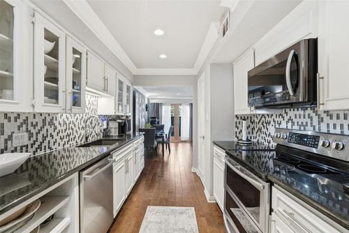 1011-15922 Archwood Ln, Dallas, TX, 75248-3535 | Card Image