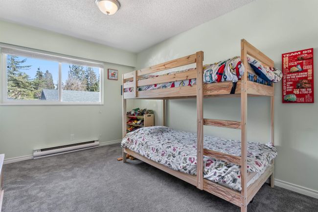2605 Fromme Road, Townhouse with 4 bedrooms, 2 bathrooms and 1 parking in North Vancouver BC | Image 11