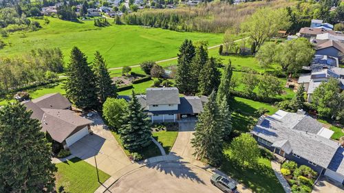 7 Oslo Close, Red Deer, AB, T4N5A5 | Card Image
