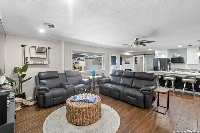139 Canyon Creek Dr, House other with 4 bedrooms, 4 bathrooms and null parking in Hollywood Park TX | Image 6