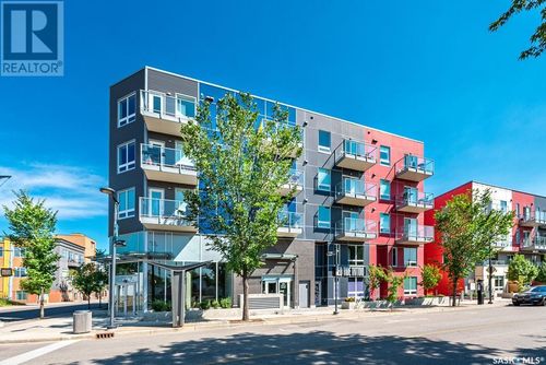 404 Av C S, Saskatoon, SK, S7M5M9 | Card Image