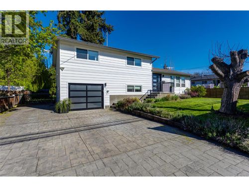 4445 Gordon Dr, Kelowna, BC, V1W1S9 | Card Image