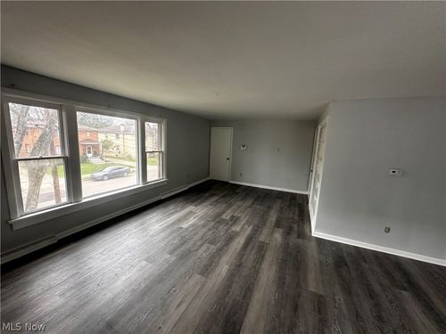 1775 Liberty Drive, Akron, OH, 44313 | Card Image