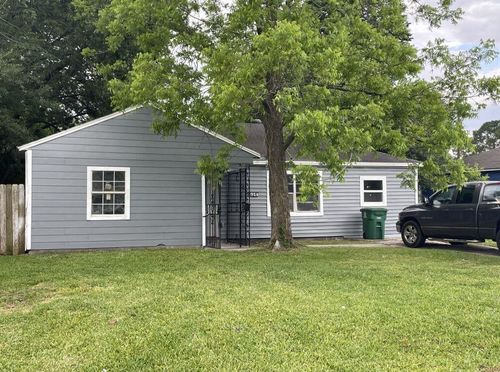 4914 Meadow Park Dr, Houston, TX, 77048-1022 | Card Image