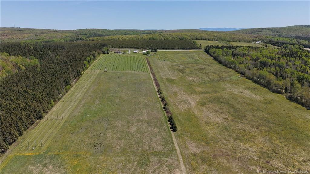 Land in Saint-Quentin 4