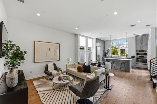 2512 Watkins Way, Austin, TX, 78746-8027 | Card Image