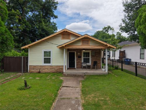 611 Wayne St, Dallas, TX, 75223-1642 | Card Image
