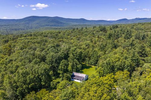 221 Landgrove Rd, Landgrove, VT, 05148-9621 | Card Image
