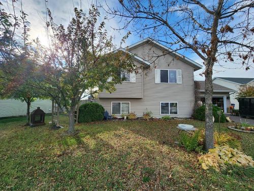 843 Sierra Ln, Saint Cloud, MN, 56303-1174 | Card Image