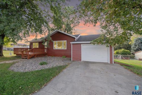109 N Frank Ave Avenue, Garretson, SD, 57030 | Card Image