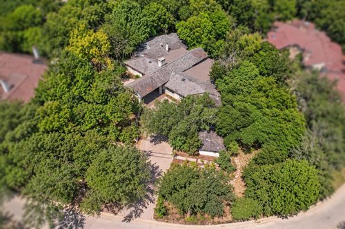 301 Crestwood Dr, Fort Worth, TX, 76107-1063 | Card Image