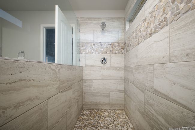 225 Treble Knl, House other with 4 bedrooms, 3 bathrooms and null parking in Spring Branch TX | Image 23