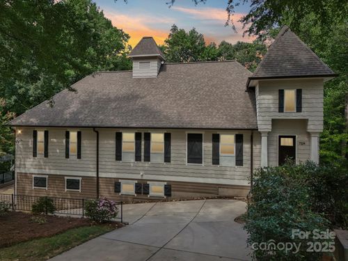 7324 Leharne Dr, Charlotte, NC, 28270-2877 | Card Image