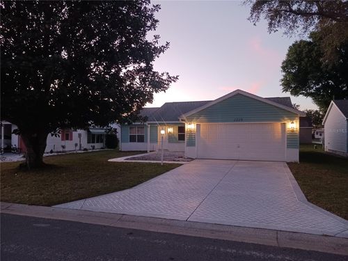 1219 Santos Pl, LADY LAKE, FL, 32159-5725 | Card Image
