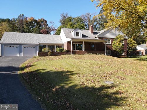 666 E Lafayette Dr, WEST CHESTER, PA, 19382-6815 | Card Image