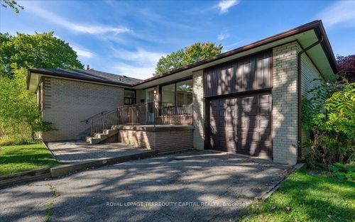 65 Glenmanor Dr, Oakville, ON, L6K2B3 | Card Image