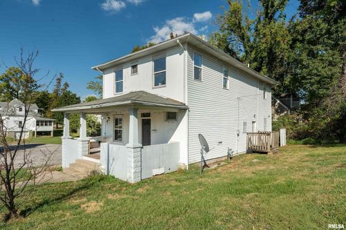 609 S Poplar St, Carbondale, IL, 62901-2730 | Card Image