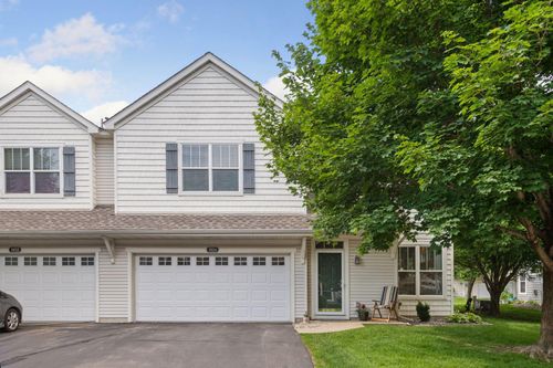 1924 Shamrock Pl, Chaska, MN, 55318-5405 | Card Image