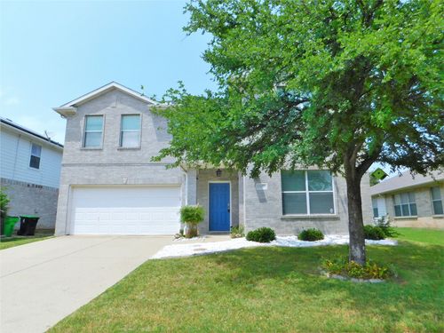 1107 Mockingbird Dr, Aubrey, TX, 76227-7522 | Card Image