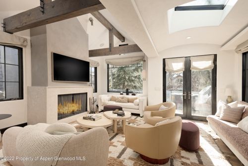 940 E Hyman Ave, Aspen, CO, 81611-2034 | Card Image