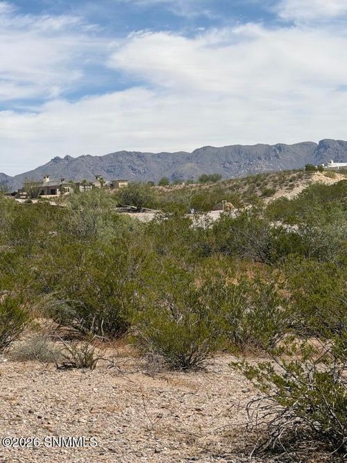 6025 Avenida Sonrisa, Las Cruces, NM, 88011-2585 | Card Image