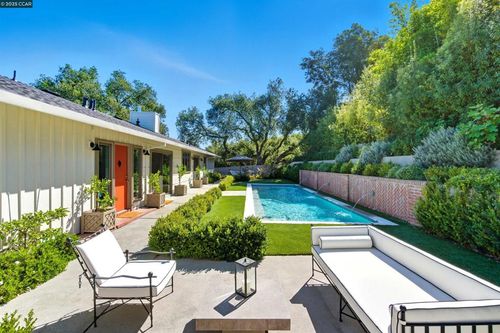 47 Charles Hill Cir, Orinda, CA, 94563-1901 | Card Image