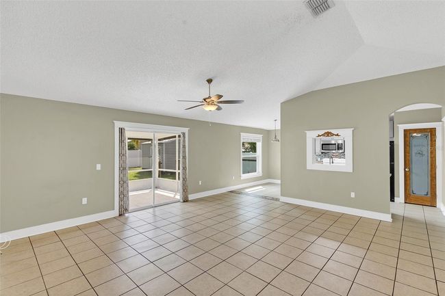 3013 Hunkin Cir, House other with 3 bedrooms, 2 bathrooms and null parking in DELTONA FL | Image 5
