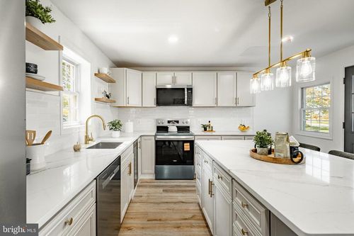 174 Maple Ave, COLLEGEVILLE, PA, 19426-1626 | Card Image