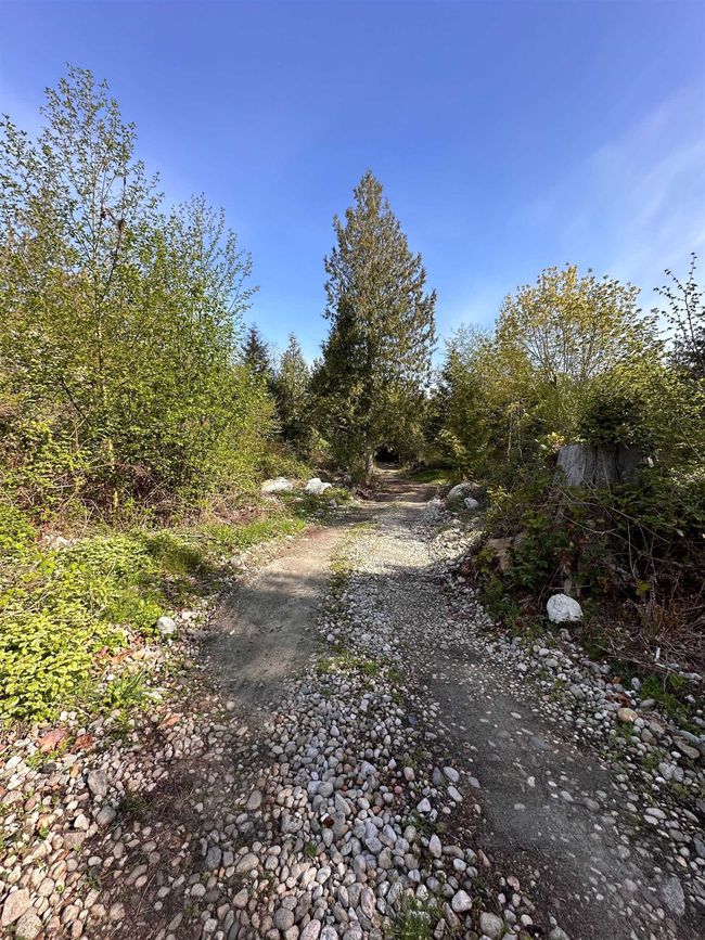 6244 Sunshine Coast Highway, House other with 3 bedrooms, 2 bathrooms and 4 parking in Sechelt BC | Image 33