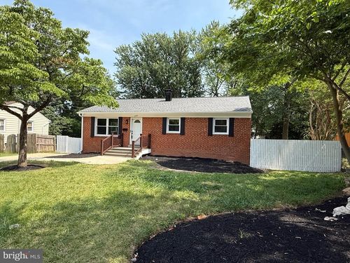 2005 York Dr, Woodbridge, VA, 22191-2432 | Card Image