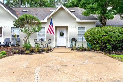 646 Emerald Ln, Fort Walton Beach, FL, 32547-1466 | Card Image