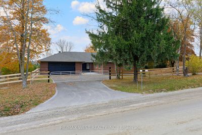 17200 Concession Rd 12, House other with 3 bedrooms, 3 bathrooms and 8 parking in Schomberg ON | Image 2