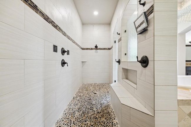 10306 Grape Creek Grove Ln, House other with 5 bedrooms, 6 bathrooms and 3 parking in Cypress TX | Image 17