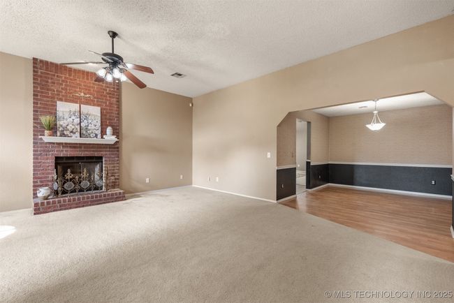 9528 S 93 Rd East Ave, House other with 5 bedrooms, 3 bathrooms and null parking in Tulsa OK | Image 9