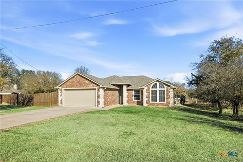 7 Armadillo Cir, Belton, TX, 76513-9258 | Card Image