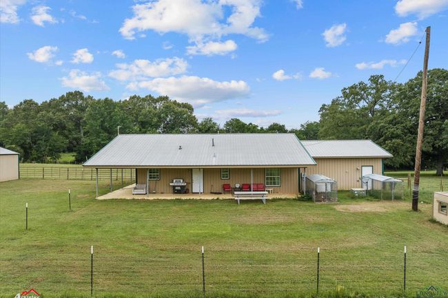 1260 N Cr 236, House other with 2 bedrooms, 2 bathrooms and null parking in Kilgore TX | Image 8