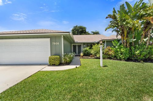 7906 Se Trenton Ave, Hobe Sound, FL, 33455-5849 | Card Image