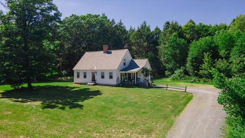 152 Old Chesterfield Rd, Winchester, NH, 03470-2201 | Card Image