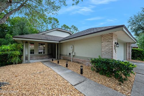 212 Glenbriar Cir, Daytona Beach, FL, 32114-7145 | Card Image