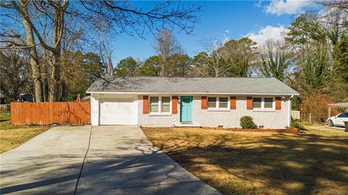 2356 Wynona Dr Se, Marietta, GA, 30060-5572 | Card Image