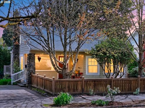 6124 Se 17th Ave, Portland, OR, 97202-5304 | Card Image