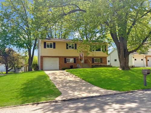 1939 Revere St, Freeport, IL, 61032-3546 | Card Image