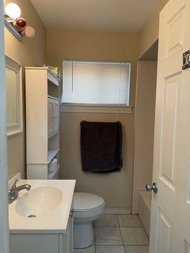 1993 Holland St, House other with 2 bedrooms, 1 bathrooms and null parking in Birmingham MI | Image 9