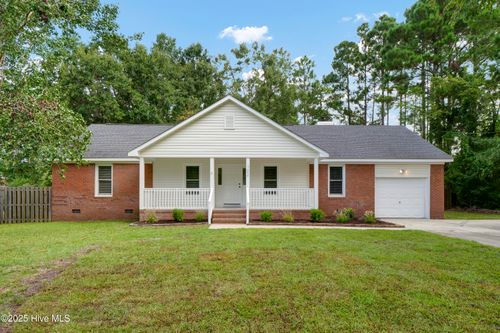 102 Albemarle Rd, Wilmington, NC, 28405-2662 | Card Image