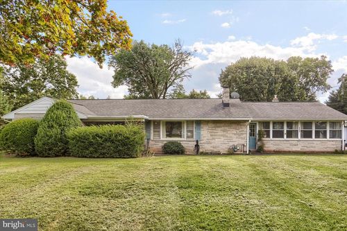 5150 N Sherman Extension Street, MOUNT WOLF, PA, 17347 | Card Image