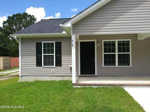 419 Belgrade Swansboro Rd, Stella, NC, 28582-9616 | Card Image