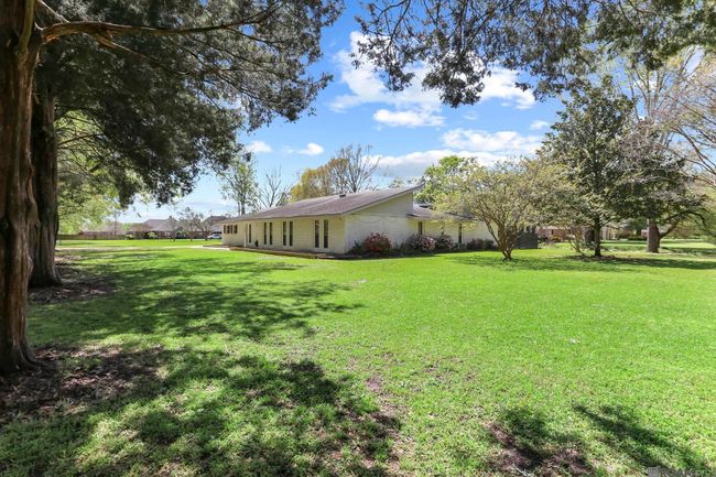 4891 Lakewood Dr, House other with 4 bedrooms, 3 bathrooms and 2 parking in Zachary LA | Image 20