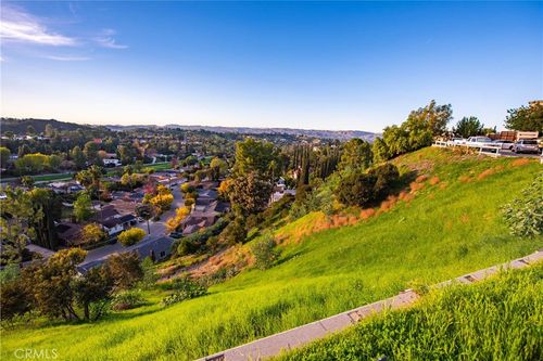4340 San Blas Ave, Woodland Hills, CA, 91364 | Card Image